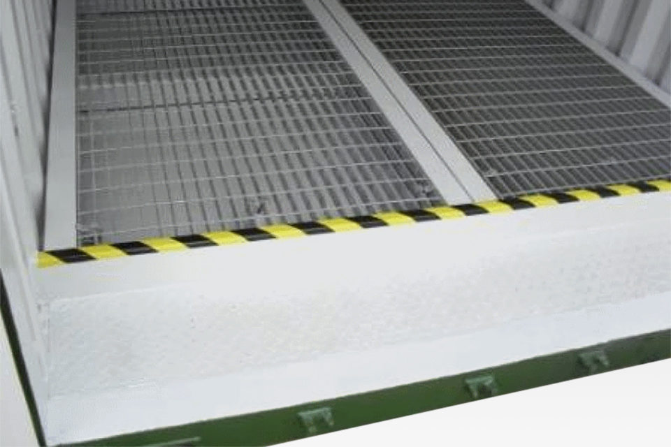 628-8ft-Open-Mesh-Floor-Bunded-960x640